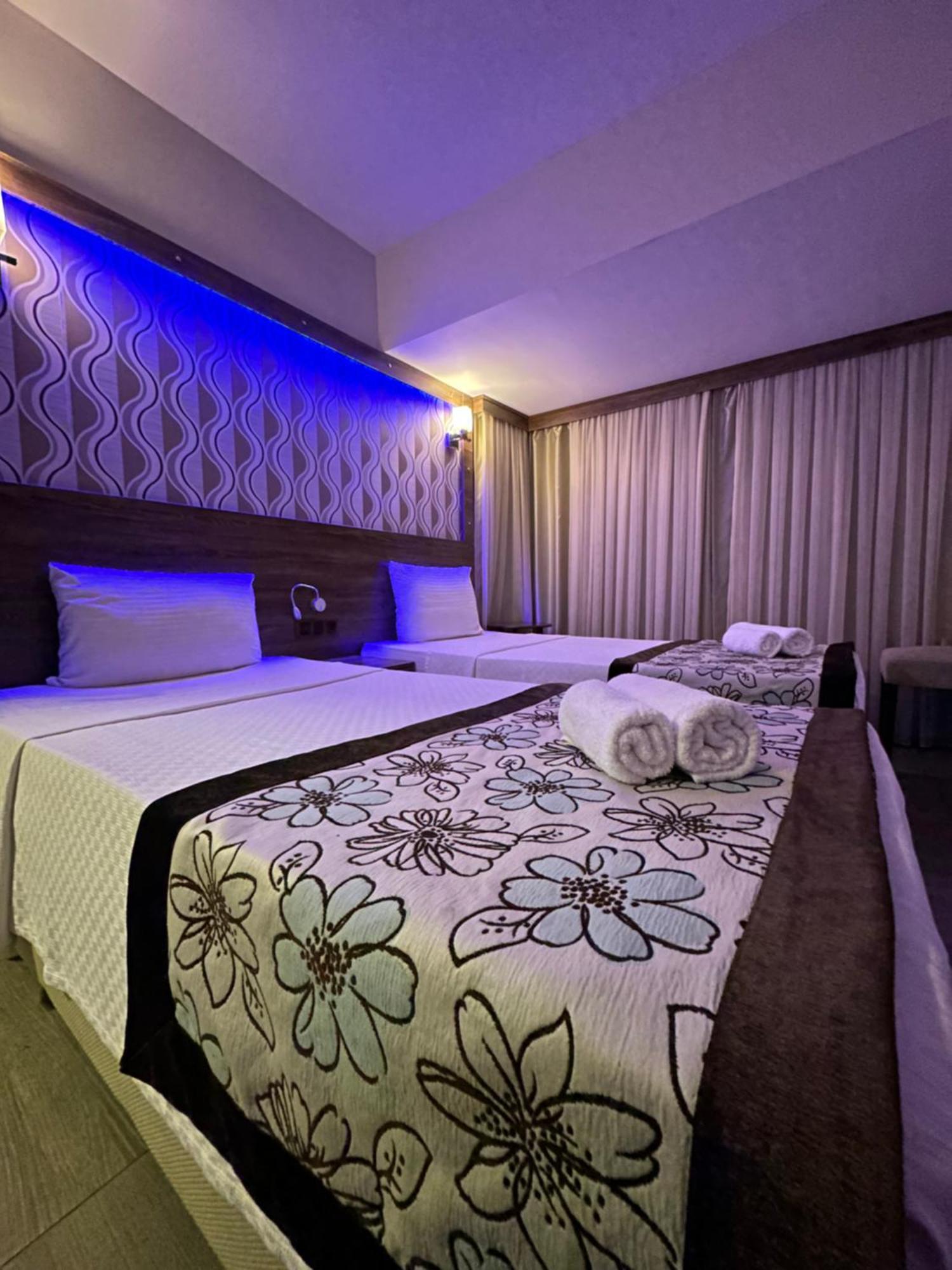 Dolphin Apart Hotel Sarigerme Exterior photo