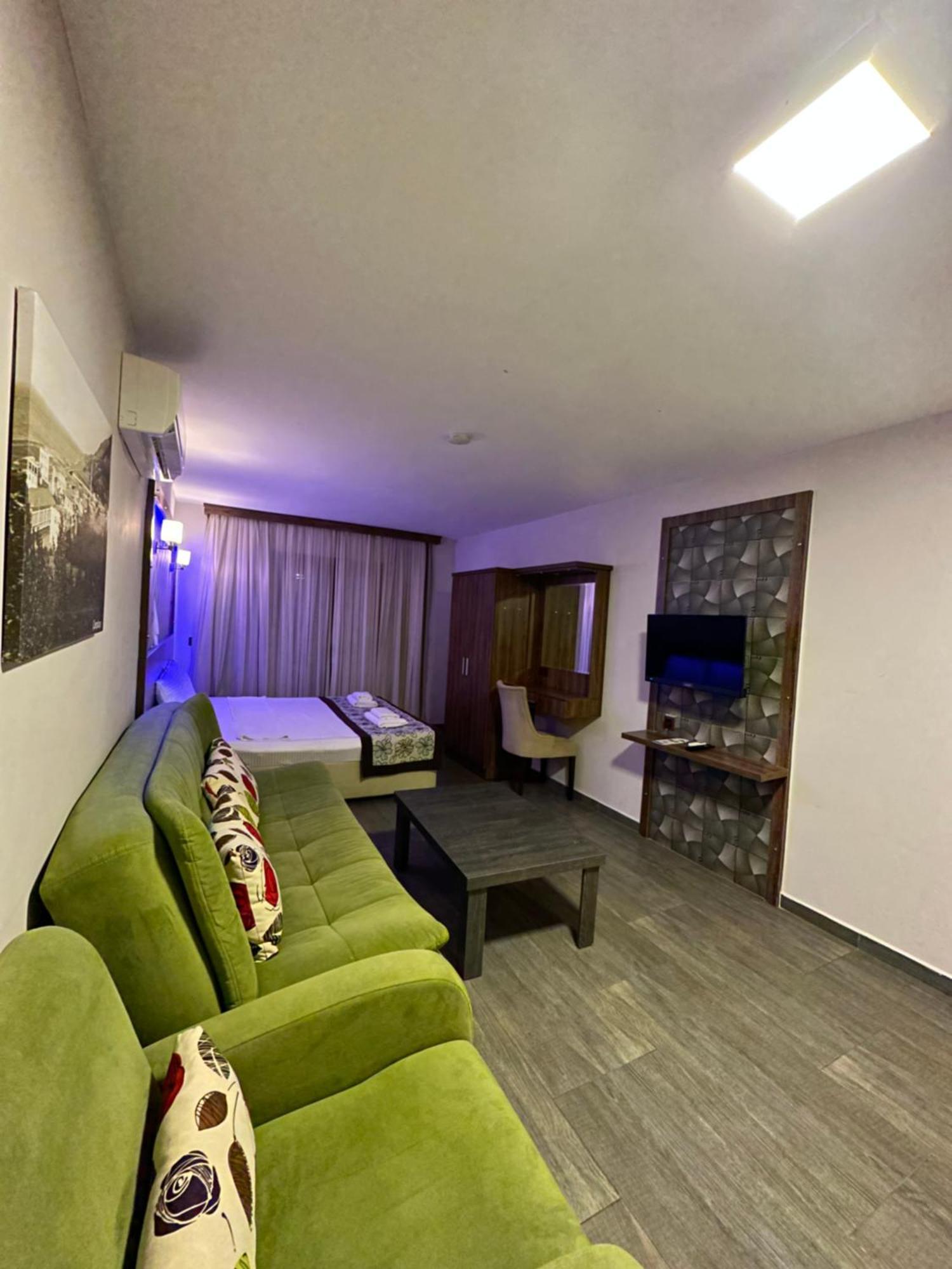 Dolphin Apart Hotel Sarigerme Exterior photo